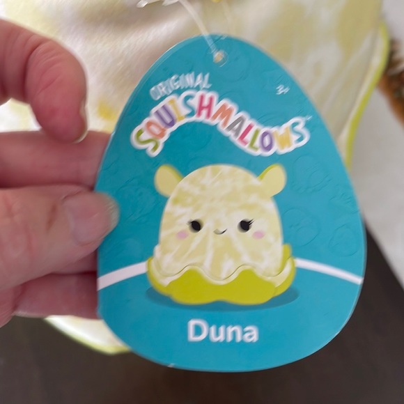 💝❤️HOST PICK💝Adorable rare NWT Sqishmallow - Picture 4 of 7